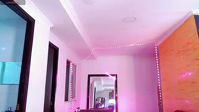 PervertedMissCloe webcam