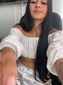 Lau_val69 webcam