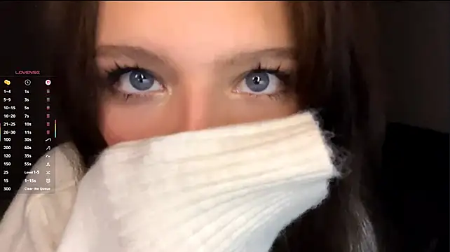 EmilyMercurial webcam