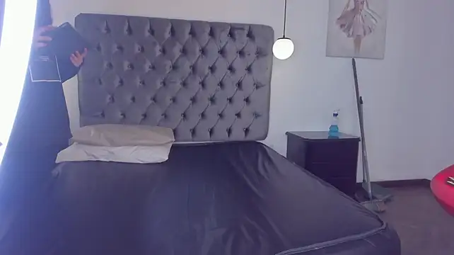 IniridaCollins_ webcam