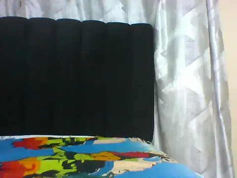 Freakysecret_doll webcam