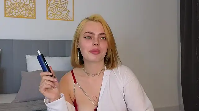 KattyWilford webcam