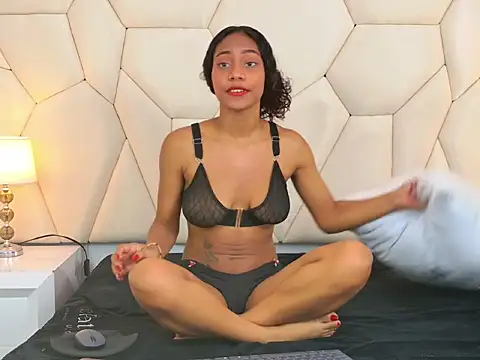EmmaRhodes webcam