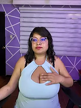 MiiaaJoness
