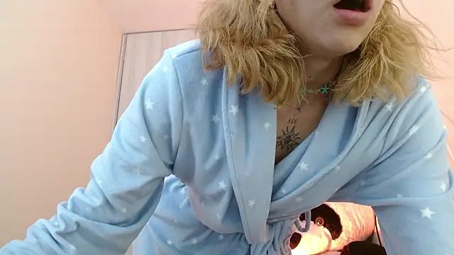 aprildumont webcam