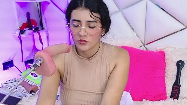 Scarlett__Moon live cam on StripChat