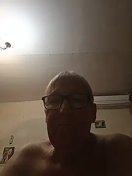 Molli1408 live cam on StripChat