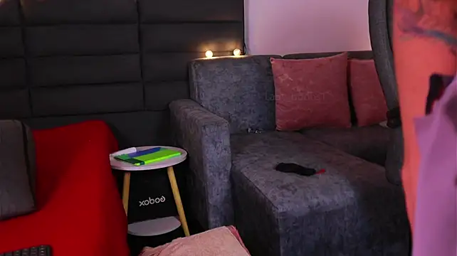 kathieandpovcock1 webcam