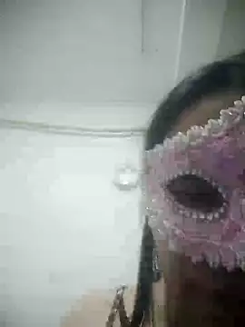 luupnn live cam on StripChat