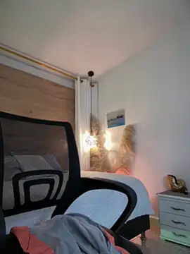 halaaa_1 live cam on StripChat