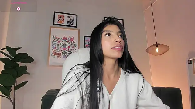 Tiffany_Low webcam
