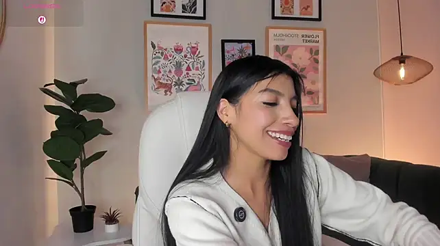 Tiffany_Low webcam