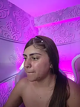 MishRaven webcam