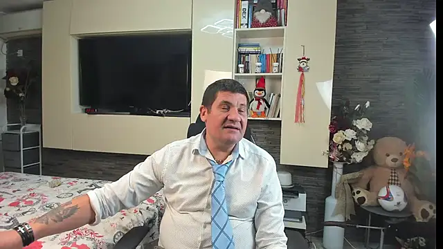SpartacusDaddy48 webcam