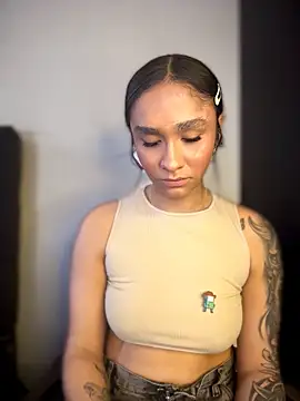 Isabella-Teen webcam