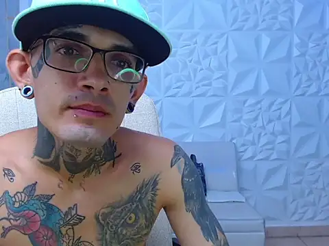 Boy_tatto77 webcam