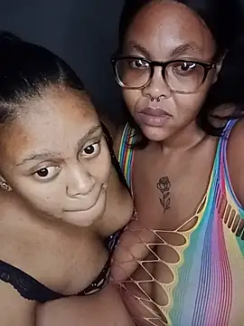ShantelBootyBoobs webcam