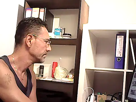 mastercharisma35 webcam