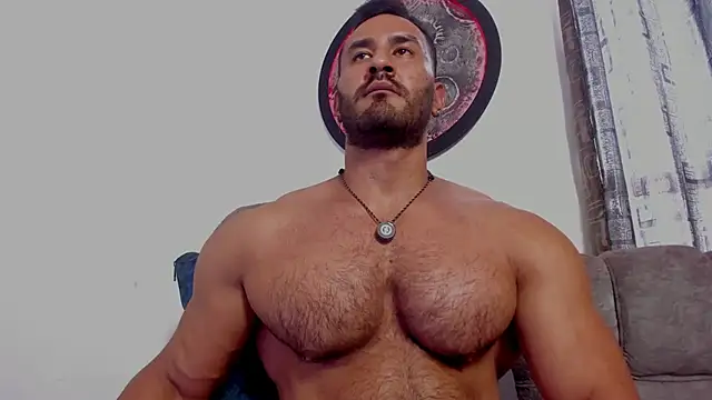 curt_xxx live cam on StripChat