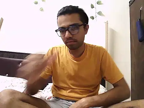 BoyzaraHatke live cam on StripChat