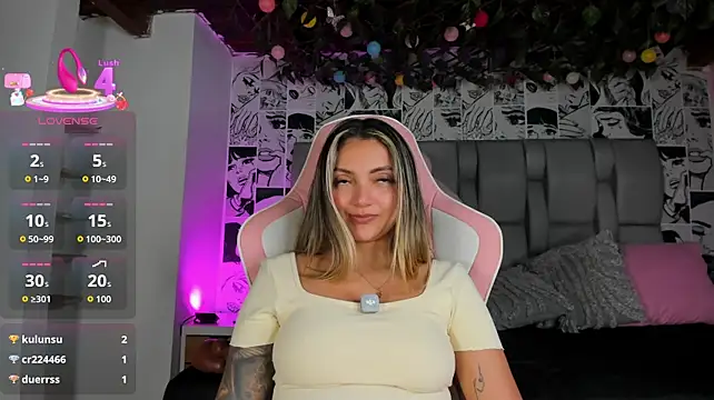 LucyRosse webcam