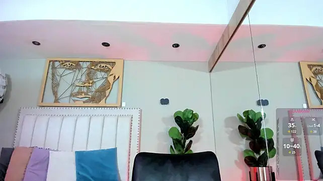 _Alice08_ webcam
