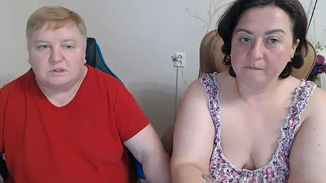 Lindy-Jeanie webcam