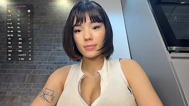 Barbie_Aria webcam