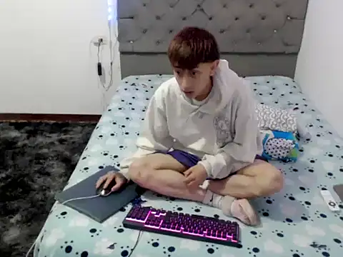Caos_Parker live cam on StripChat