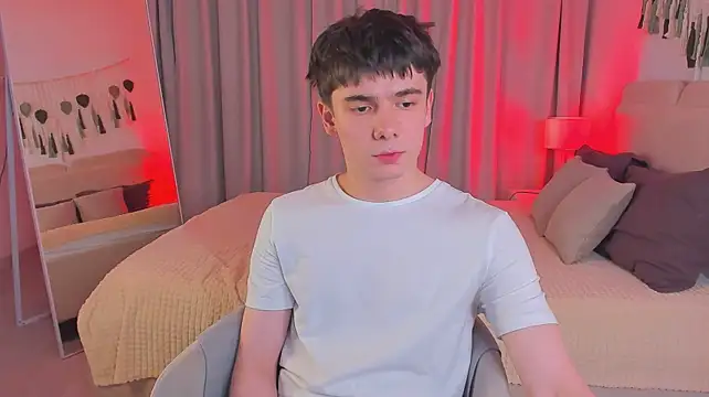 Ethan_Crowe live cam on StripChat