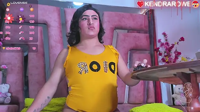 KendraRowe live cam on StripChat