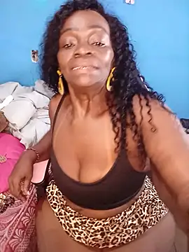 QueenLorena25 webcam