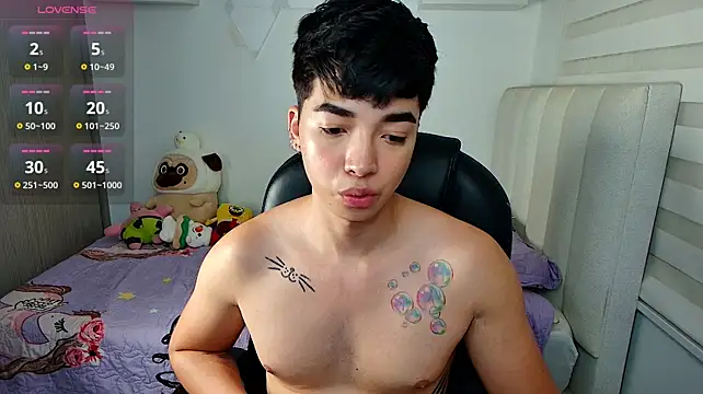 santy7v7 live cam on StripChat
