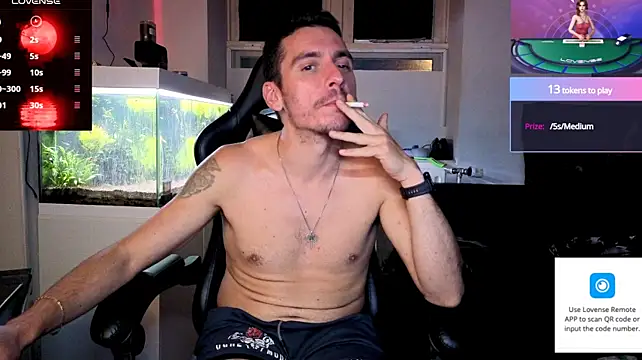 Rayzel_White webcam