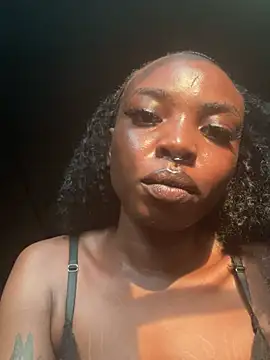 Honeybeespecial webcam