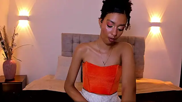 Kiara_Kamau_XXX webcam