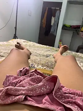 Miss_kanika76 webcam