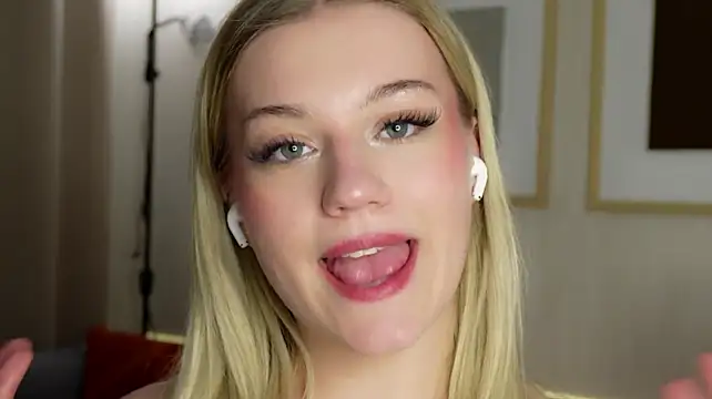 AliceSpice webcam