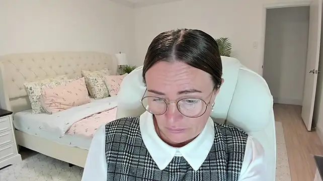 Vika73 🥜 sex chat