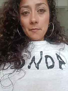 AngelineRush live cam on StripChat