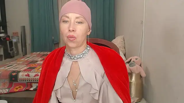 LuxuryNika webcam