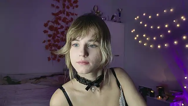 Tessa_Shy_ webcam