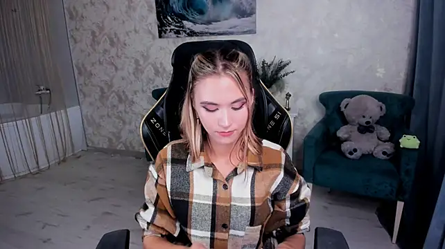 EllaCurtis live cam on StripChat
