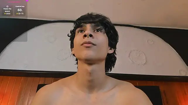 cheys_mast (M twink) - show hole with finger inside
