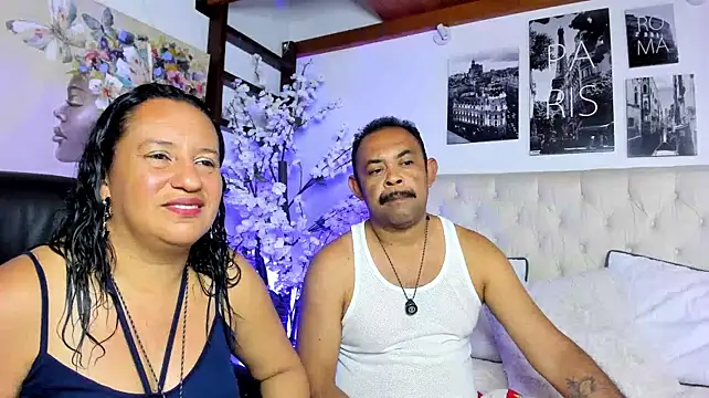 John_n_Kate live cam on StripChat