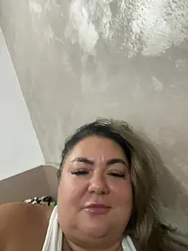MikyVesela webcam