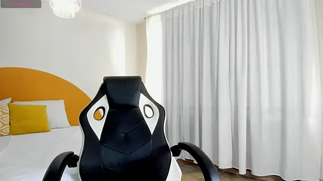 _Emmaa_Queen_ webcam