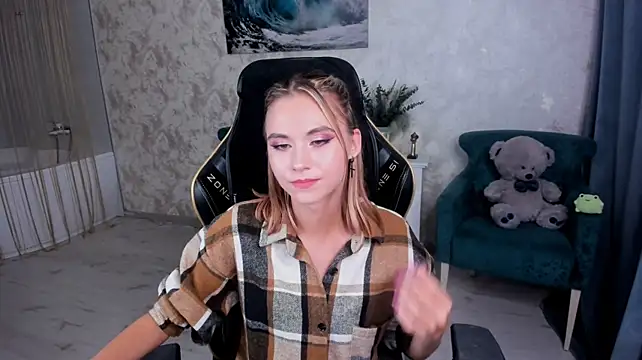EllaCurtis