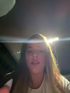 Luna_Lynn webcam