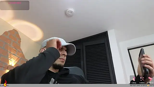 Josh_miller01 live cam on StripChat